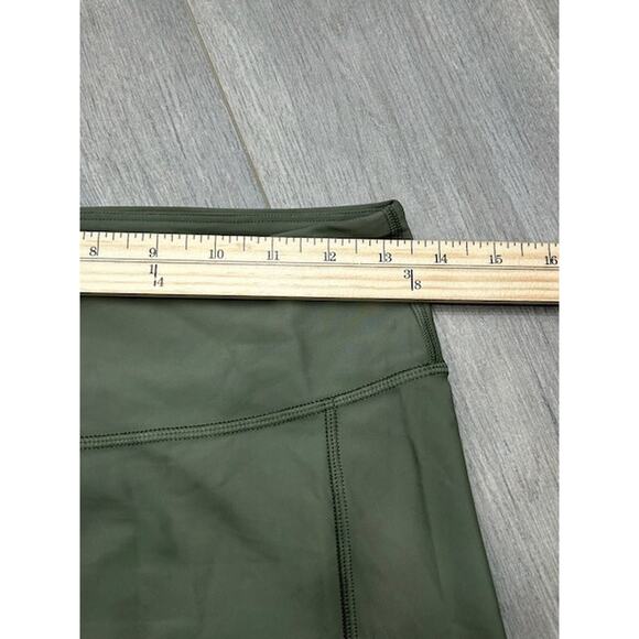 NWT Outdoor Voices Womens Warmup Biker Shorts Elastic Waist Workout Olive Size M - Picture 5 of 6